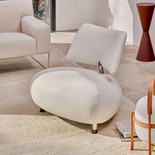 Fauteuil Pallone bij woonwinkel Ad Bouw in Uden. Ontdek nog meer Leolux meubels in onze woonwinkel.