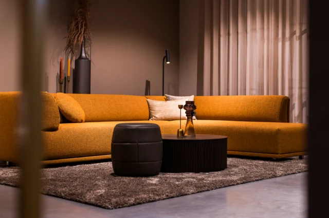 Wil je ervaren hoe bank Kuvio van EYYE zit? Kom langs in onze woonwinkel. Met deze modulaire bank creëer je de ideale opstelling voor jouw woonkamer.

Meer informatie: www.adbouw.nl/product/wonen/banken/hoekbanken/hoekbank-kuvio